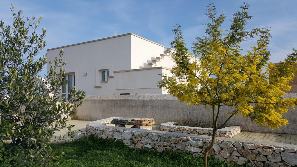 Villa Raffaella Spongano Bagian luar foto
