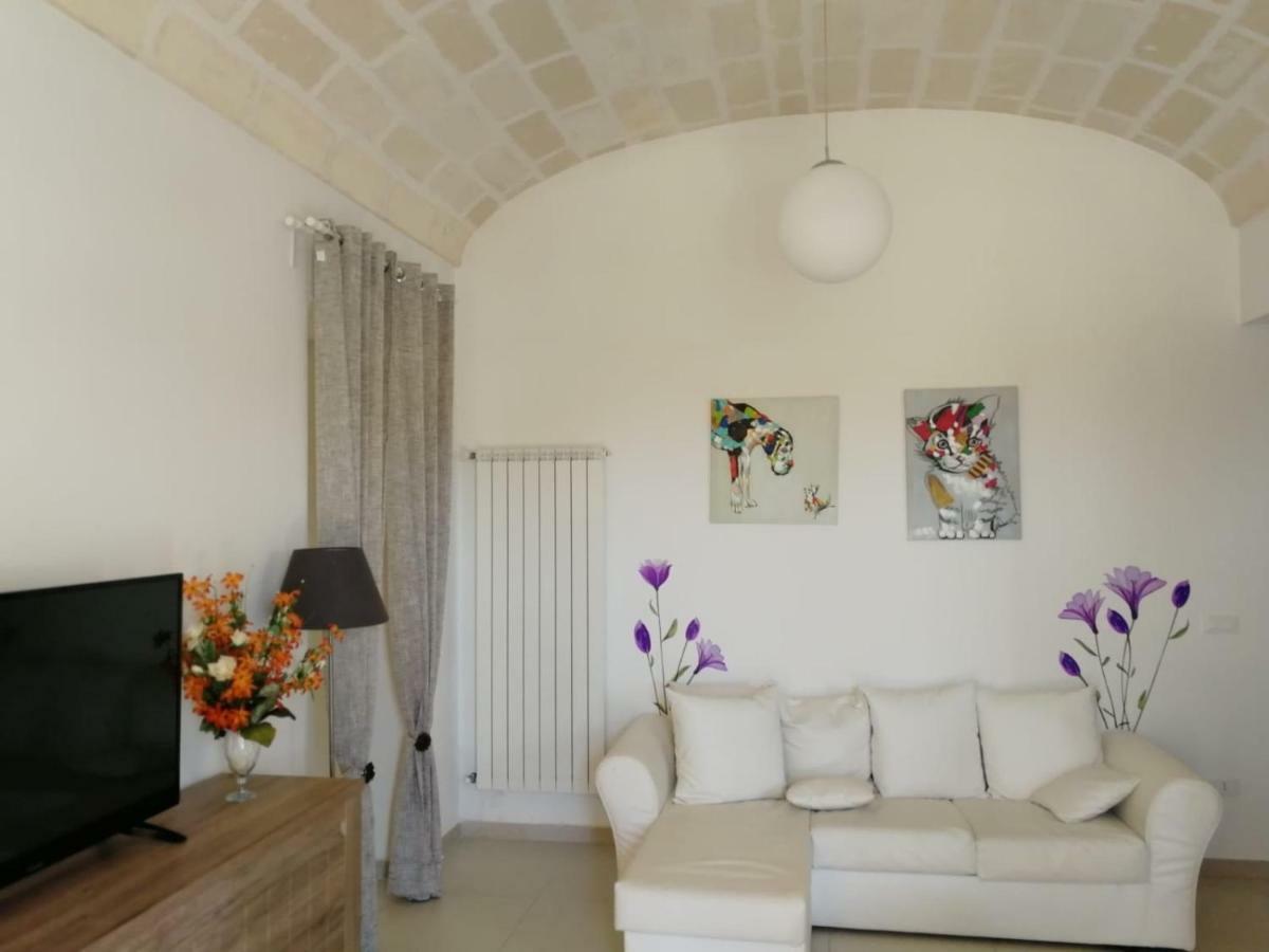 Villa Raffaella Spongano Bagian luar foto